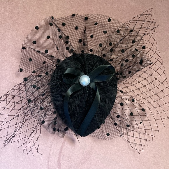 English tea party hair accessory - Picture 4 of 4